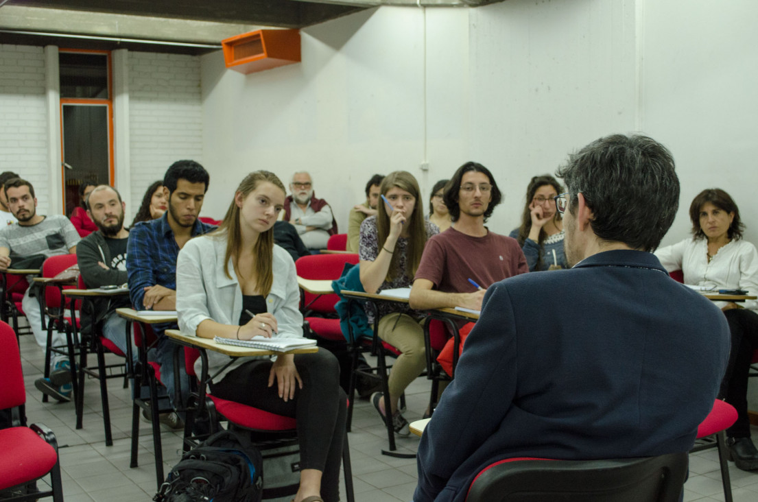 imagen Se realizó la Conferencia "De Chávez a Maduro" en la Maestría de Estudios Latinoamericanos