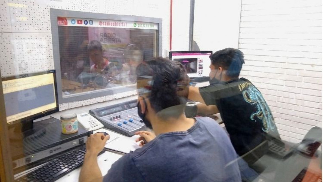 imagen Estudiantes de un colegio hicieron sus propios programas en Radio Abierta
