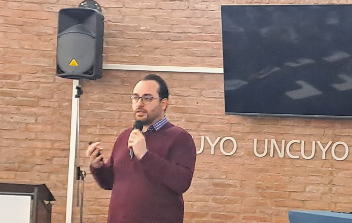 imagen La FCPyS participó en la charla de Agencia I+D+i sobre financiamiento a la investigación científica