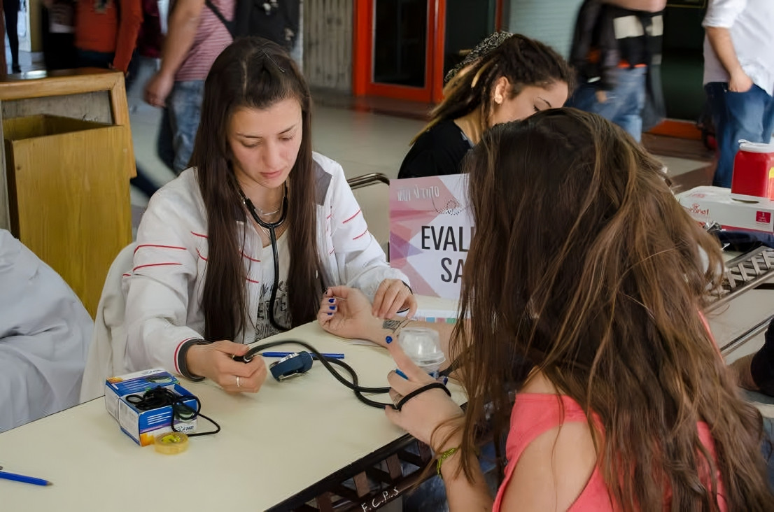 imagen Estudiantes de la FCPyS ya pueden acceder a atención médica primaria de la salud 