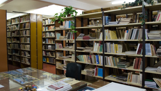 imagen La Biblioteca recibe una donación de títulos de EDIUNC