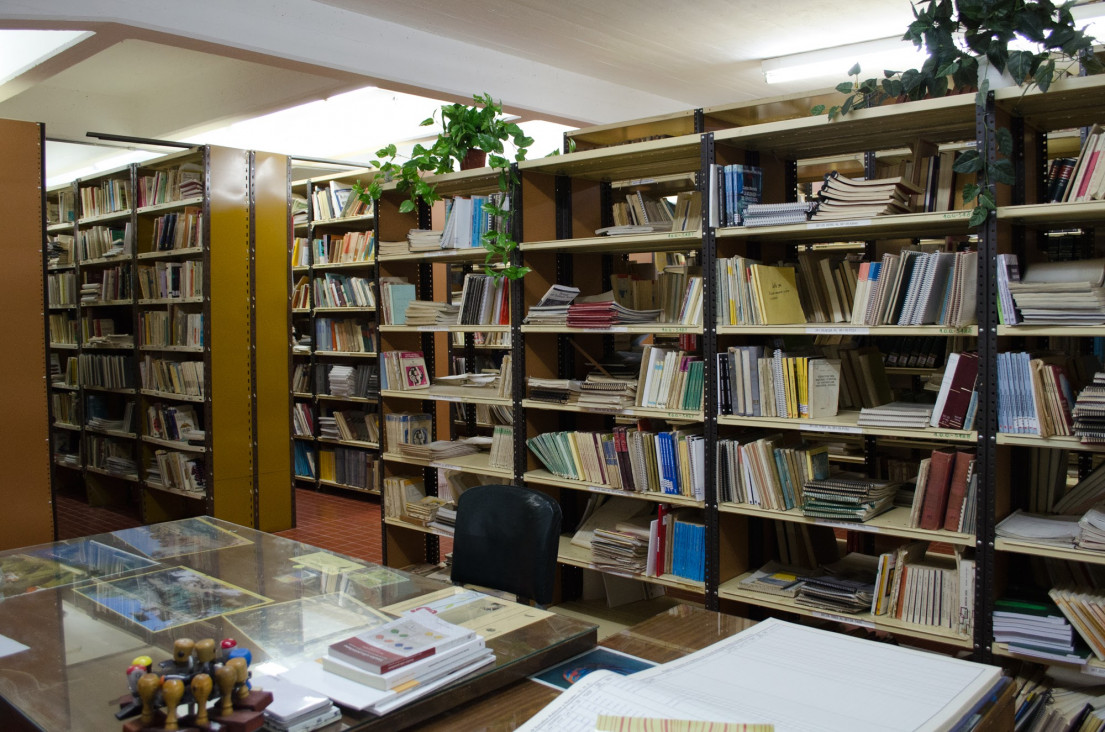 imagen La Biblioteca recibe una donación de títulos de EDIUNC