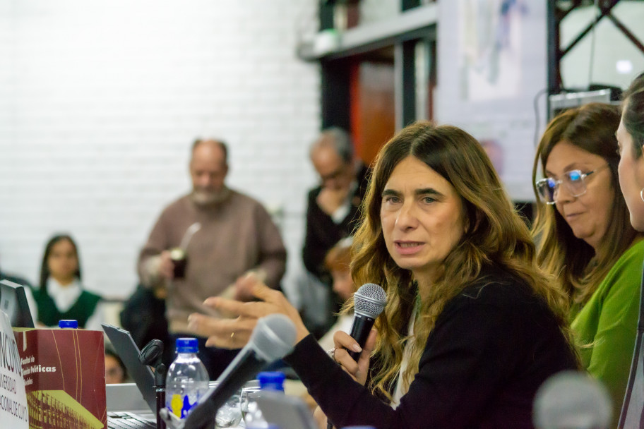 imagen Adolescencias y responsabilidad penal: un debate sobre derechos, cuidados e intervención profesional