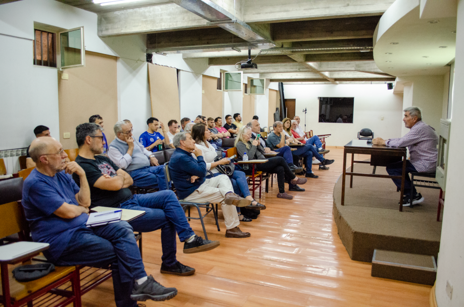 imagen Se realizó el Foro sobre el sistema ferroviario argentino en la Facultad