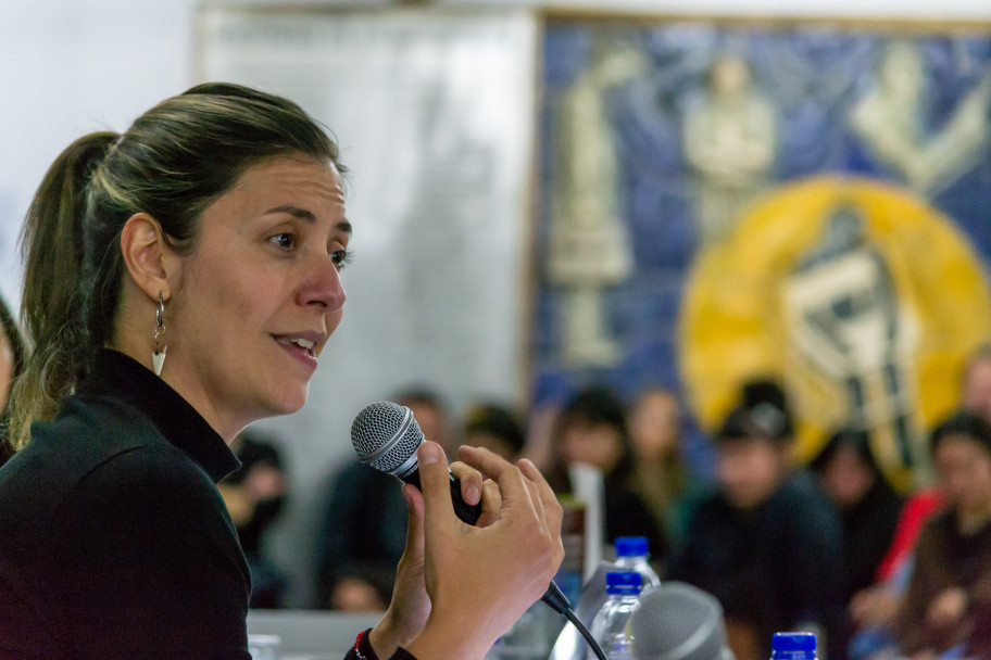 imagen Adolescencias y responsabilidad penal: un debate sobre derechos, cuidados e intervención profesional