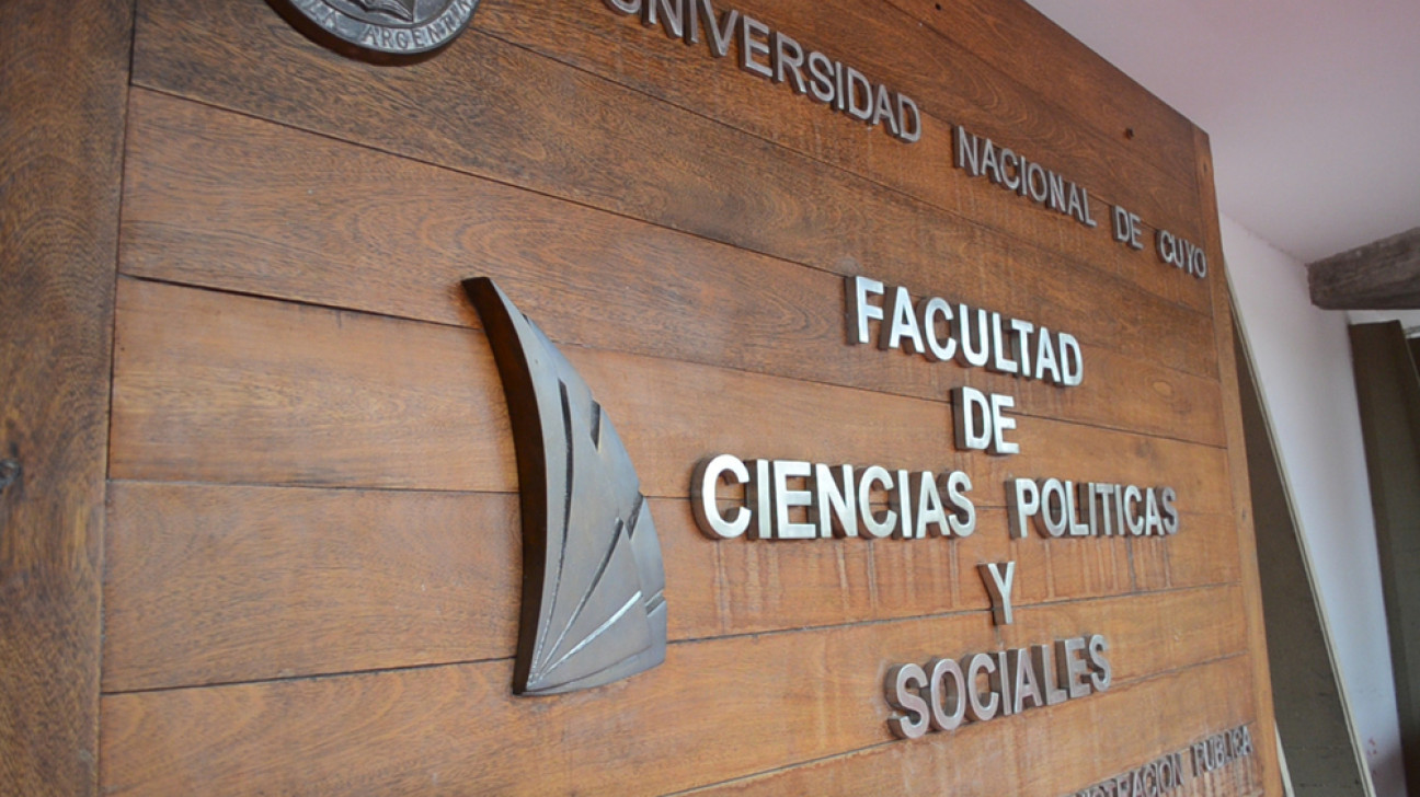 imagen Personal de FCPyS recibirá medallas por sus 30 años de servicio en la UNCUYO