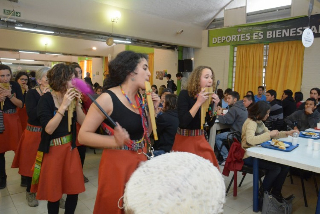 imagen Se inician las actividades del "Comedor Cultural"