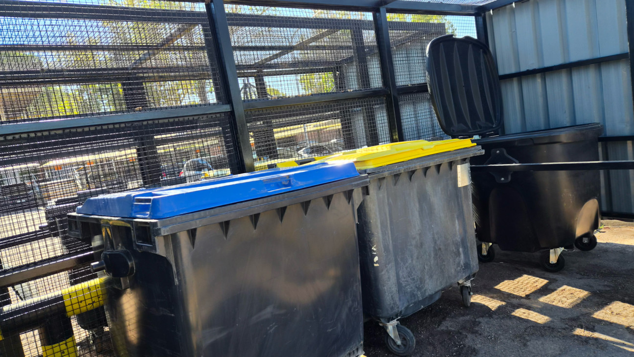 imagen Nueva plataforma de contenedores en la Facultad de Ciencias Políticas y Sociales