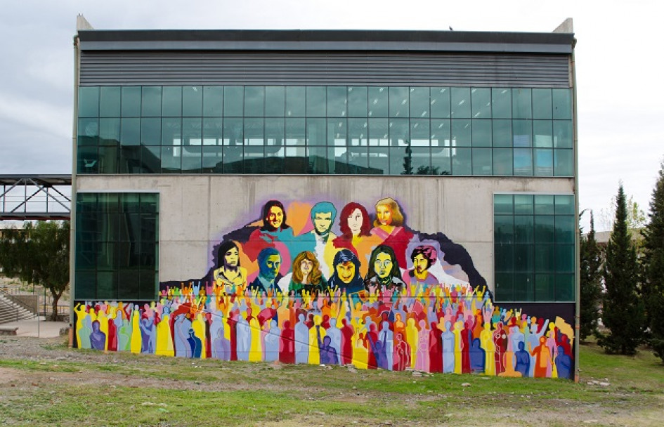 imagen Las facultades de Arte y de Ciencias Políticas y Sociales inauguraron mural por la Memoria