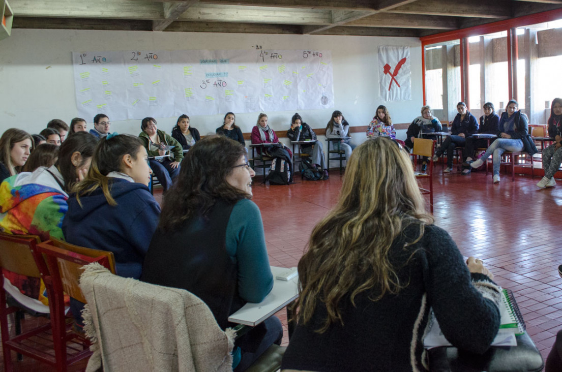 imagen Futuros estudiantes participaron de la Facultad Abierta de Ciencias Políticas y Sociales