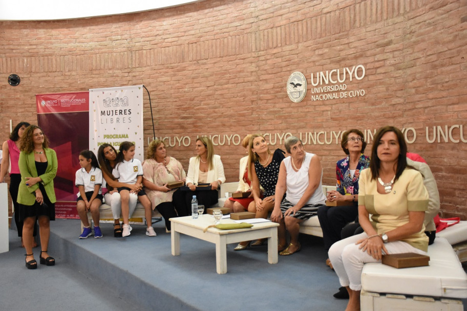 imagen Reconocimiento "Mujeres Libres" a las primeras gestoras de la UNCuyo