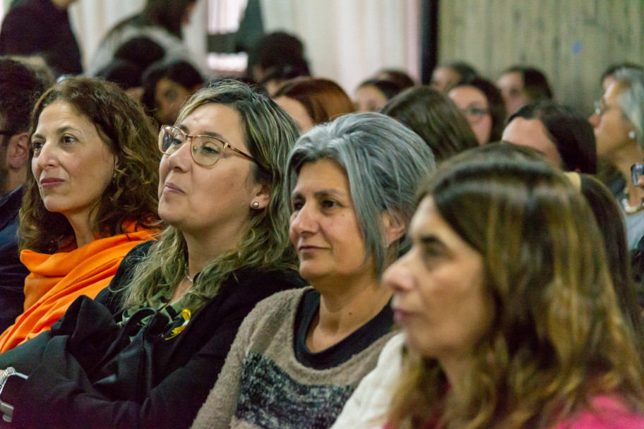 imagen Adolescencias y responsabilidad penal: un debate sobre derechos, cuidados e intervención profesional