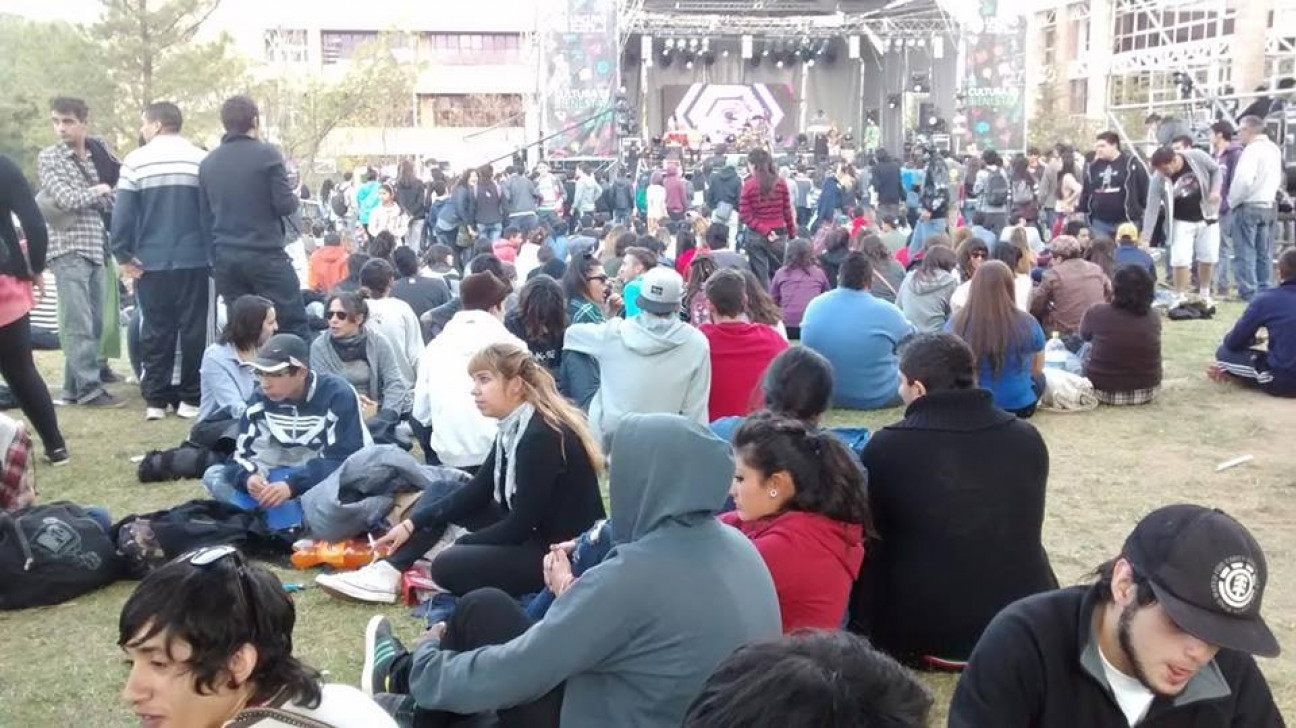 imagen Día del estudiante a pura música en la UNCuyo