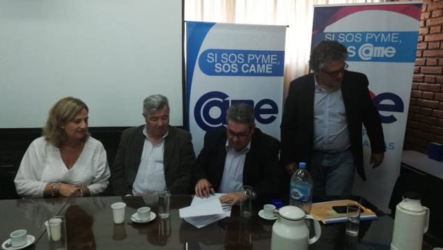 imagen La FCPyS firmó convenio con la Federación Económica de Mendoza