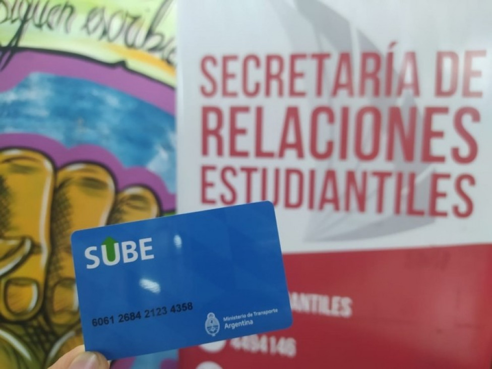 imagen Estudiantes de la FCPyS podrán trabajar en los centros de información de SUBE 