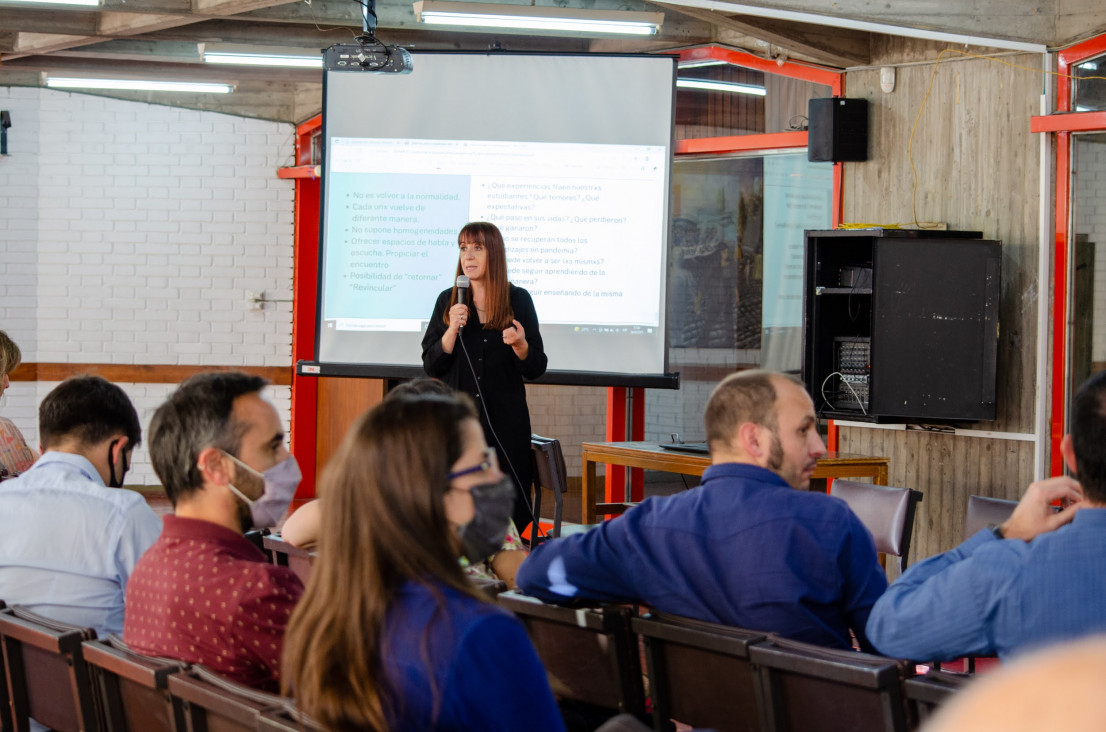 imagen Presentación de Programas 2022 y aulas virtuales como apoyo a la presencialidad