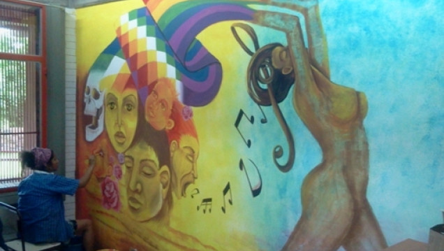 imagen Día del Respeto a la Diversidad Cultural, con un nuevo mural