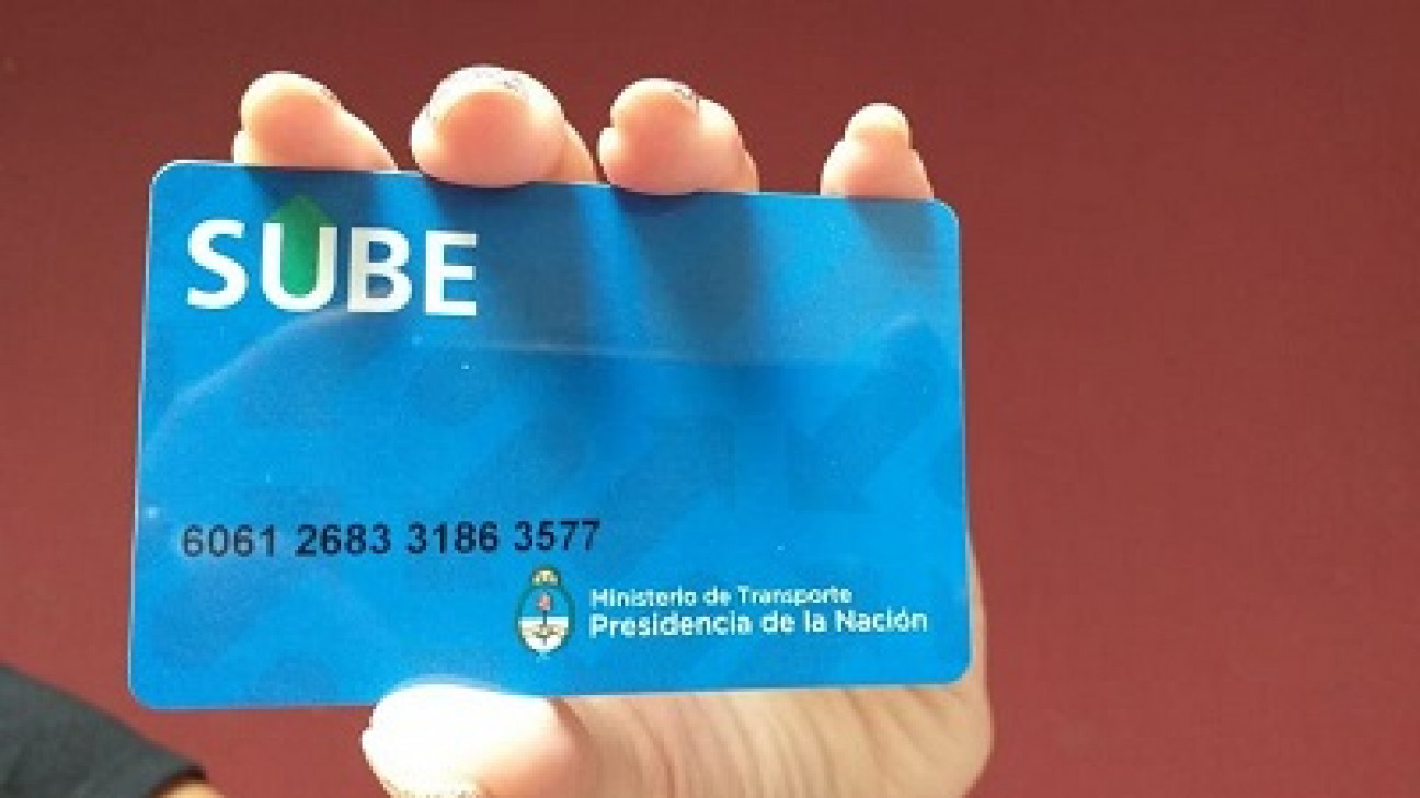 imagen Comenzó la entrega de abonos universitarios con la tarjeta SUBE