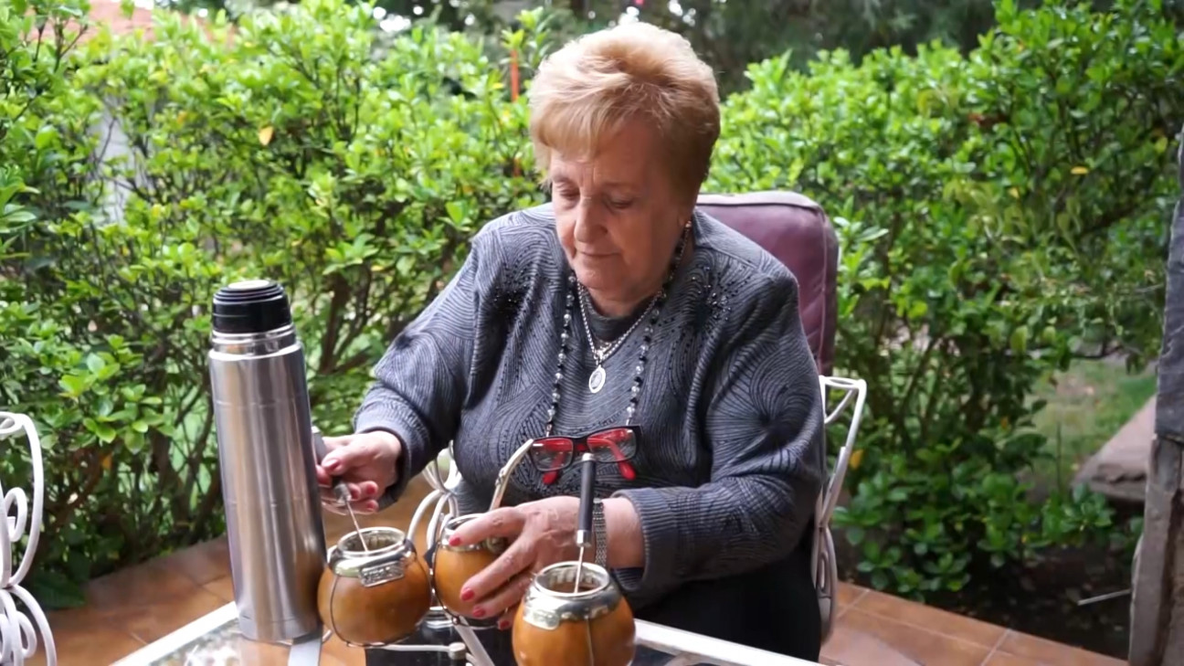 imagen Un documental para redescubrir la historia de su abuela inmigrante y recibirse de comunicador social